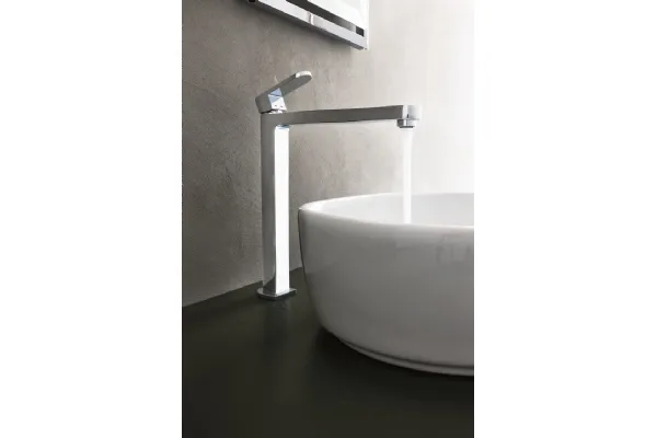 Rubinetto basso in laminato di Arcom