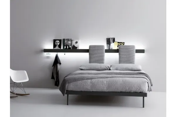 Letto con cuscini in teflon grigio twid di Caccaro