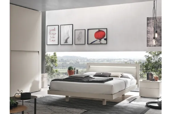 Letto matrimoniale di Tomasella modello Kryzia