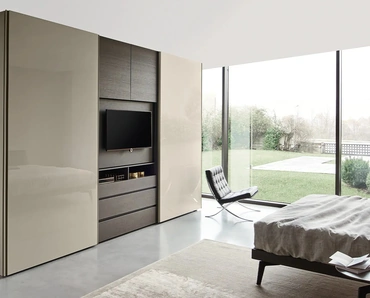 Armadio Odeon Scorrevole in laccato lucido di Sangiacomo