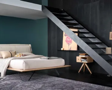 Letto con giroletto in legno e testiera in tessuto Diamante di Alta Corte