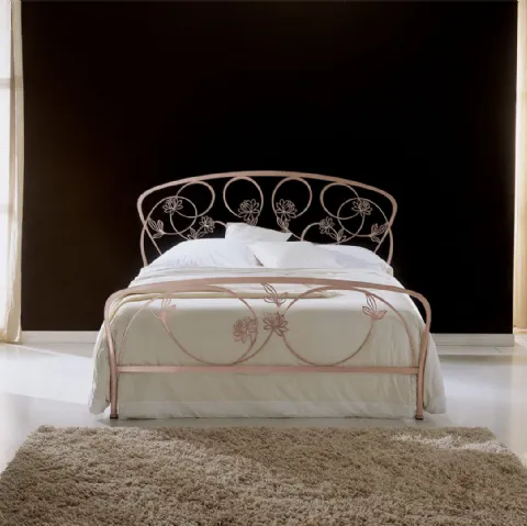 Letto con testiera lavorata con fiori in ferro battuto Glicine di Bontempi