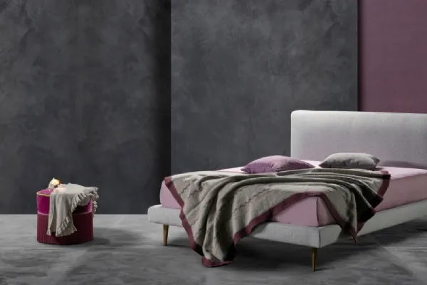 Letto semplice ed elegante in tessuto con testiera Kappa Ring 14 di Excò