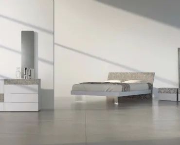 Letto con testiera bicolore laccato opaco con incisione My Love 02 di Voltan