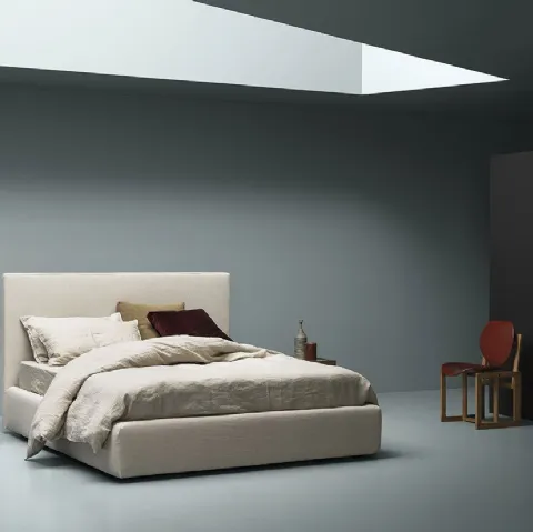 Letto con contenitore in tessuto imbottito Space di Md House