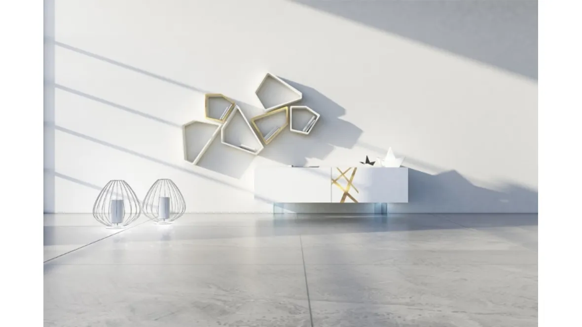 Madia in laccato bianco con particolare in bronzo graffiato e piedi in vetro Comp 25 di Voltan