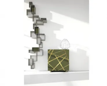 Madia in laccato opaco verde con inserti in bronzo graffiato Comp 26 di Voltan