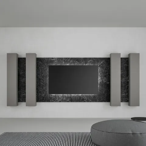 Mobile Porta Tv in laccato opaco con boiserie in gres porcellanato effetto marmo di Caccaro