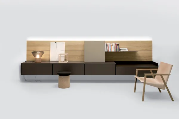 Mobile sospeso in laccato opaco e rovere naturale Avenue di Md House