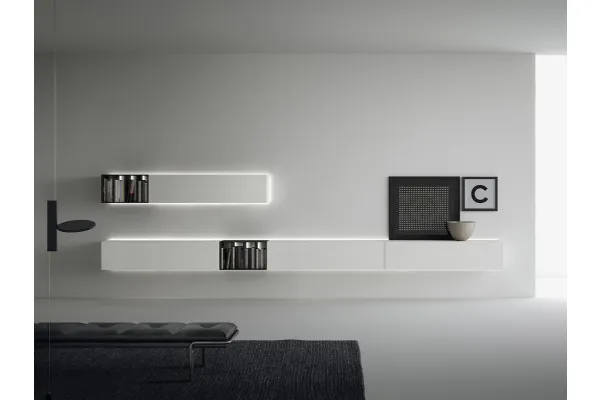 Mobile sospeso in laccato bianco opaco con schiene LED sul perimetro Wallover 02 di Caccaro