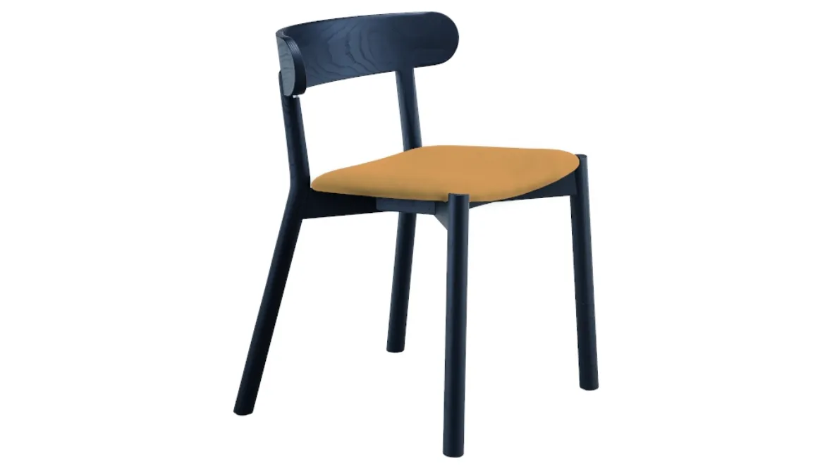 Sedia in legno con seduta in cuoio Montera S L CU di Midj