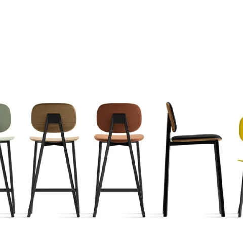 Sgabello Tata 6 SG con struttura in acciaio e seduta disponibile in varie finiture di Pointhouse