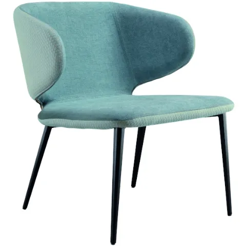 Sedia lounge in tessuto con gambe in metallo verniciato Wrap AP M TS di Midj