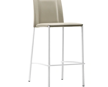 Sgabello in cuoio Silvy di Midj