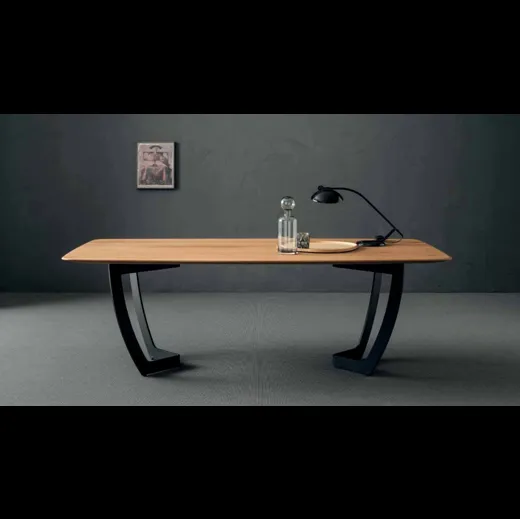 Tavolo fisso di design London di Alta Corte