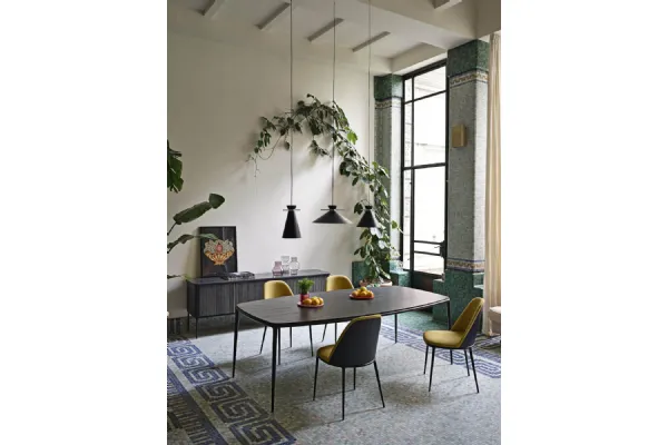 Tavolo con top in legno e base in metallo Lea di Midj