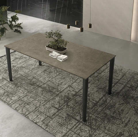 Tavolo fisso Yago in ceramica fokos terra di Sedit