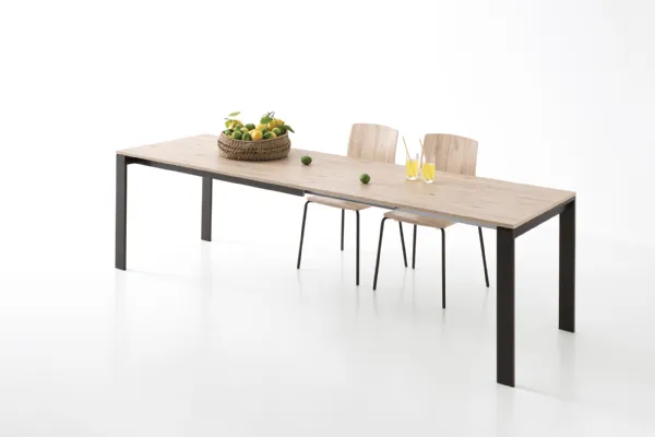 Tavolo Simple di Pointhouse