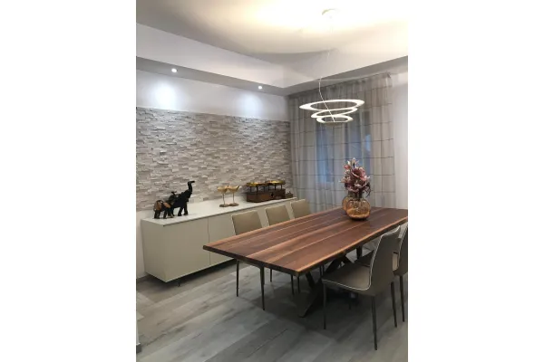 Tavolo bontempi con madia