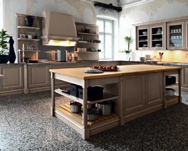 Cucina Classica angolare con isola Elite Extraordinary in laccato opaco con top in acciaio inox e piano del bancone centrale in legno di faggio di Cesar