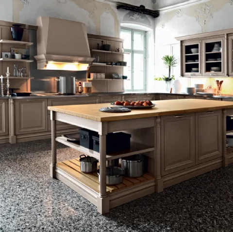 Cucina Classica angolare con isola Elite Extraordinary in laccato opaco con top in acciaio inox e piano del bancone centrale in legno di faggio di Cesar