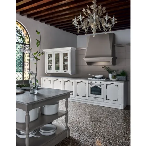 Cucina Classica con isola in laccato opaco seta bianco e seta creta Etoile Splendour di Cesar