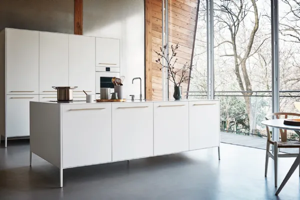 Cucina Design lineare Unit Creative Harmony in laccato seta bianco di Cesar