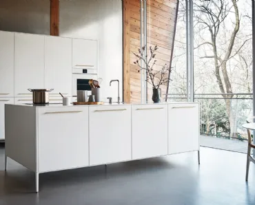 Cucina Design lineare Unit Creative Harmony in laccato seta bianco di Cesar