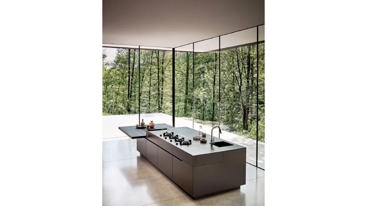 Cucina Moderna lineare con bancone snack in Rovere Termocotto Maxima Peaceful Wilderness di Cesar