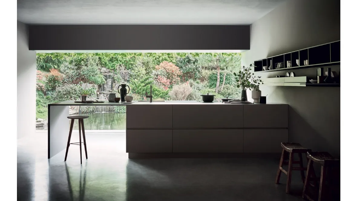 Cucina su misura lineare con penisola N_Elle Outstanding Lightness in laminato Fenix Pietra di Cesar